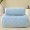 Nueva toalla de baño de dos colores de vellón coral, conjunto de dos piezas, toalla de baño suave y absorbente para adultos, de secado rápido y sin pelusa.