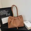 Bolso de Moda de Gran Capacidad para Mujer Otoño e Invierno 2025 Nuevo Casual Simple Hombro Bolso de Mano de Moda Bolso Tote para Viajes Diarios