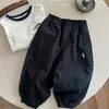 Calça de Moletom Bordada Infantil 2026 Primavera e Outono Nova Estilo Japonês Marca Tendência 100% Algodão Jogger Solta Longa Venda por Atacado