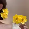 Horquilla de Flor Doble Amarillo Brillante Tocado de Vacaciones de Verano en la Costa Dulce Horquilla para Flequillo Lateral Accesorio para el Cabello Flor de Huevo