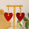 Pendientes Retro de Moda Círculo Rojo Exagerado con Corazón de Melocotón Diseño de Nicho Pendiente Retro Chica Picante para Mujer