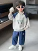 Conjunto de primavera y otoño para niños con cierre de cremallera, conjunto deportivo de dos piezas para niños estilo coreano, ropa elegante para niños pequeños