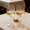 Dado que las copas de vino tinto son populares en el comercio exterior, Copas de Vino Tinto de Plástico con Líneas Tridimensionales, Cristalería de Plástico