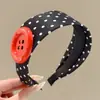 Nueva diadema de ala ancha 2026 para mujer, diseñada para levantar la línea del cabello y mantener el cabello en su lugar mientras te lavas la cara, con un estilo retro adecuado para otoño e invierno, y ofreciendo un aspecto sofisticado