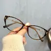 Armazones de Gafas Retro de Lujo Ojo de Gato Color Té Oscuro con Decoración Metálica, Gafas con Filtro de Luz Azul, Se Pueden Personalizar con Lentes Graduados, Fabricante