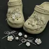 Compatible con Crocs Cadena Dorada con Purpurina Lujo Ligero Pedrería Accesorios DIY Flores para Zapatos Decoración de Girasol Hebillas para Zapatos Mayoreo