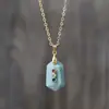Collar Columna Hexagonal de Cristal Rosa, Cadena para Clavícula Adornada con Diamantes de Colores Chapada en Oro, Joyería de Regalo para Niñas y Mejores Amigas, Suministro Directo del Fabricante
