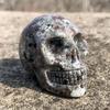 Venta al por mayor Tallado en Cristal Piedra Llama Tallados en Hueso Colección Artesanías Adornos Halloween Accesorios de Terror Calavera