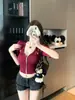 Foto real Estilo de garota francesa sexy e quente T-shirt de malha com decote U e mangas curtas para mulheres zíper slim-fit top curto que valoriza a silhueta 16870