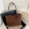 Bolsa de Mão/Ombro Retro Fosca de Design Exclusivo para Mulheres 2026 Outono Nova Moda Versátil Bolsa Tote de Ombro Único