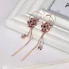 Venta Directa de Fábrica Personalizada Modelo Nuevo 2020 Pendientes de Pétalo de Cristal con Aguja de Plata S925, Pendientes Largos con Borla de Moda y Elegantes