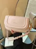 Bolso de hombro y axila simple, moderno y casual estilo coreano, nuevo modelo 2026, bolso cuadrado pequeño versátil de alta gama estilo retro Hong Kong