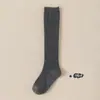 Calcetines Altos para Niños Sin Costuras Calcetines de Uniforme Estudiantil Calcetines para Niños Gris Oscuro Blanco Calcetines Altos hasta la Rodilla para Niñas