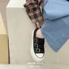 Sapatos femininos retrô versáteis de couro genuíno, rasos casuais, confortáveis, respiráveis, adequados para o trajeto diário, com sola macia e projetados como mocassins ou tênis