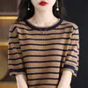 Moderna camiseta de punto de algodón con rayas horizontales, cuello redondo, calados, manga corta para mujer, adelgazante, para ir al trabajo, nueva de primavera