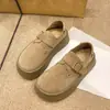 Sapatos femininos populares estilo Birkenstock retrô, nova coleção outono 2026, sapatilhas de bico fundo sem cadarço, sapatilhas femininas com fivela de sola grossa