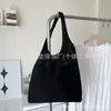 Bolsa de Palha Vazada de Grande Capacidade para Comute de Verão para Mulheres 2025 Nova Bolsa de Praia Tecida Bolsa de Ombro Único para Sobrancelha