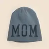 Chapéus de Lã Pintados com Spray de Letras Simples para Outono e Inverno para Homens e Mulheres, Quentes e Personalizados Chapéus Frios Hip-Hop, Chapéus de Puxar Venda por Atacado