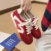 Shougu Spring Novo Modelo Feminino 2026 Super Popular Solado Macio Couro Genuíno Clássico Versátil Tênis Vermelho