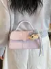 Bolsa de Mão da Moda Versátil com Textura de Alta Qualidade Estilo Coreano para Mulheres Novo Modelo Verão 2026 Bolsa Quadrada Pequena de Ombro Cruzado