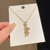 Colar com Pingente de Urso Estrela de Oito Pontas Fofo, Requintado, Moderno, Versátil, Corrente para Clavícula em Aço Titânio Estilo Luxo Leve, Nicho, Não Desbota