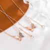 Colar de pérolas de borboleta de concha para mulheres, leve, luxo, alta qualidade, versátil, assimétrico, moda, diamante colorido, 2023, corrente de clavícula popular