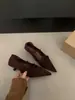 Zapatos Mary Jane de tacón de aguja con punta fina y ante estilo vintage para mujer, nuevo modelo primavera 2025, adecuados para ir al trabajo, zapatos de tacón de gatito para la noche