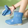 Botas de Lluvia Resistentes a la Presión Four Seasons Primavera y Otoño, Antideslizantes, Forradas de Felpa, de Media Caña, Suela Suave, Modernas, Duraderas, Estilo Coreano, Botas de Verano para Estudiantes