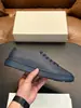 Zapatillas blancas para hombre de cuero genuino estilo minimalista europeo STN superventas de comercio exterior cuero suave antideslizantes de suela gruesa zapatillas para el día a día
