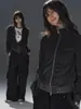 Tejido de punto a rayas negras y grises con detalles de ojales, cuello alto, diseño a rayas estilo punk, chaqueta sudadera ligera, estilo nuevo versátil y moderno
