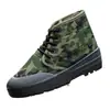 Sapatos de libertação de cano alto com veludo adicionado para homens, sapatos de borracha quentes espessados, sapatos de algodão resistentes ao desgaste para trabalhadores migrantes, sapatos de proteção do trabalho, botas de neve, atacado
