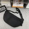 Shuai Mijia 2026 Verano Nuevo Elegante Bolso Cruzado Casual Chic Color Sólido Simple Ligero Riñonera Bolso de Hombro