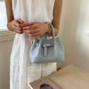 Bolso de Hombro Tejido de Patrón de Nicho Coreano para Mujer 2026 Nuevo Modelo Bolso de Mano Cesta Tote Cubo Cruzado
