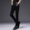 Jeans negros de alta gama italianos que no se decoloran para hombre, pantalones casuales ajustados elásticos de estilo coreano para otoño e invierno