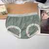 Calzones de Cintura Media para Mujer, Refuerzo de Algodón Puro, Antibacterianos, Transpirables, Ropa Interior Sin Costuras de Seda Helada, Estilo para Niñas, Disponibles en Múltiples Colores, Cómodos y Suaves con la Piel