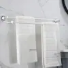 Porta-toalhas de banheiro em alumínio espacial preto, barra de toalha de camada dupla, acabamento prateado escovado, haste de pendurar toalhas de dois níveis para banheiro