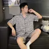 Pijama de seda helada para hombre en stock, shorts de manga corta de verano, talla grande, nuevo modelo 2026, ropa de casa de seda auténtica