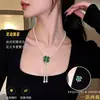 Broche de Folha de Bordo Colorida Mista Francesa Colar de Pérolas Design Destacável Broche de Luxo Leve Corrente para Suéter Acessório Dois em Um