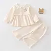 Conjunto de roupas de outono para bebê em puro algodão Classe A, conjunto de duas peças de roupa íntima e calça infantil, calça de outono para bebê, roupas para recém-nascido, roupa de casa