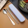 Set de Cubiertos Portátil de Acero Inoxidable con Soporte para Tenedor, Cuchara y Palillos, Set de Tres Piezas con Caja de Almacenamiento para Guardado Portátil