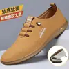 Zapatos de Hombre Primavera y Verano Nuevos de Moda Zapatos Blancos Zapatos Casuales para Hombre Zapatos de Cuero Transpirables Suela Suave Zapatos Estilo Coreano para Hombre