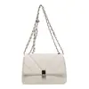 Bolsa Feminina Acolchoada com Corrente de Luxo 2026 Nova Fivela de Trava Bolsa de Mão Ombro Transversal Elegante Pequena Quadrada