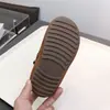 Zapatos Casuales de Cuero para Niñas con Borlas y Perlas 2025 Otoño Nuevo Estilo Zapatos Casuales Birkenstock para Niños Pequeños y Medianos Venta al por Mayor 3713