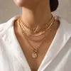 Colar Cobra Rasteira Cruzado Europeu e Americano Conjunto Feminino Geométrico Fivela OT Colar Curto de Coração de Metal