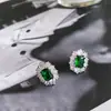 Pendientes Collar Anillo Versátiles de Lujo Accesible Retro Europeo y Americano con Piedra Preciosa Esmeralda Circonita Aguja de Plata 925