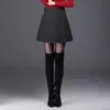 Falda plisada brillante de lentejuelas para mujer, nueva falda corta de línea A de cintura alta adelgazante para otoño e invierno 2026, moderna y rejuvenecedora para mujer