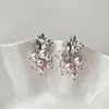 Brincos de Pérola Elegantes Retrô Franceses Cacho de Uva Brincos para o Dia a Dia Brincos Pequenos Estilo Luxo Leve Brincos Femininos Luxo Leve Sensação de Alto Padrão