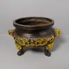Al por mayor cobre antiguo dorado dos dragones jugando con perlas cobre quemador de incienso de tres patas decoración del hogar regalos creativos manualidades adornos