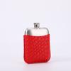 Cuadrado para exteriores con funda Petaca de cadera portátil de acero inoxidable Ruso Pequeña Petaca de cadera Fábrica Venta al por mayor