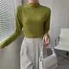 Camiseta Base de Manga Larga Ajustada Versátil para Mujer, Parte Superior de Mascarilla Facial de Seda de Leche, Cuello Semi-Alto, Nueva Colección 2026